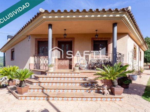 Imagen 1 de "Chalet Independiente en Riudecanyes con piscina