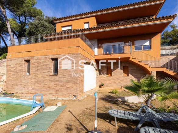 Imagen 2 de CHALET POR 590.000 € UNA OPORTUNIDAD EN BEGUR