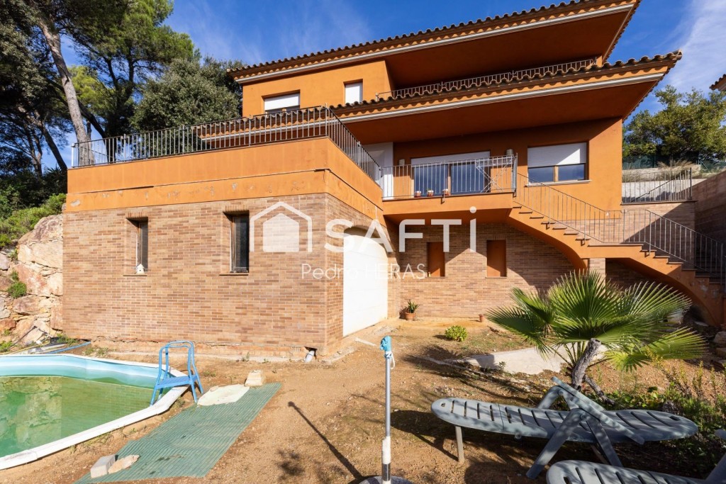 Imagen 2 de CHALET POR 590.000 € UNA OPORTUNIDAD EN BEGUR