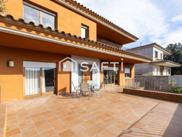 Imagen 1 de CHALET POR 590.000 € UNA OPORTUNIDAD EN BEGUR