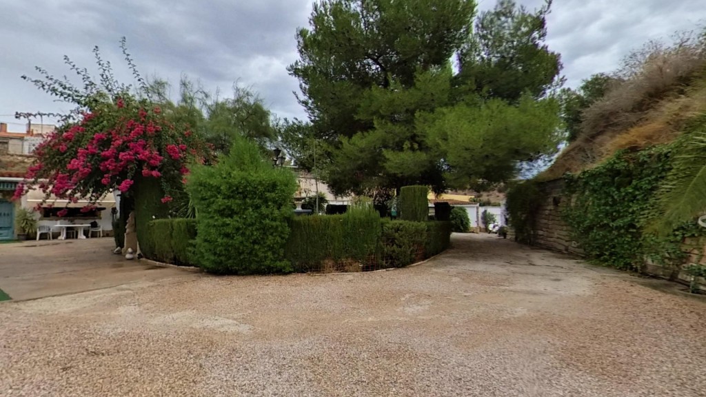 Imagen 3 de Encantadora casa cueva con jardín y finca