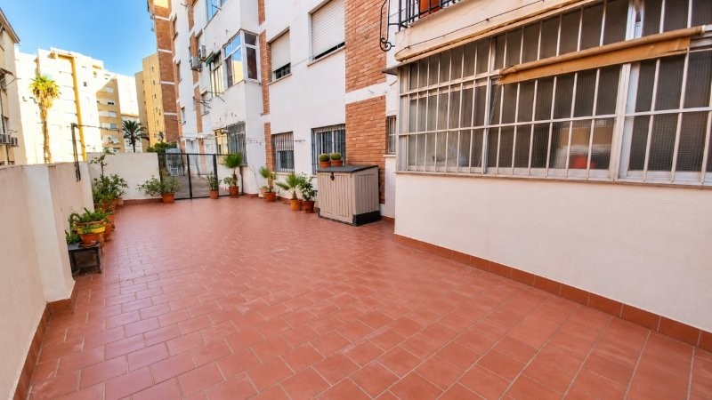 Imagen 3 de ESTUPENDO PISO EN VENTA EN MALAGA