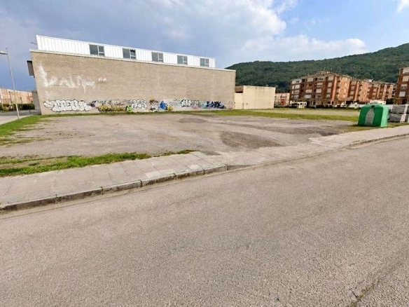 Imagen 4 de Atractivo terreno urbano en Santoña.