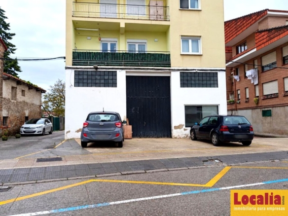 Imagen 2 de Nave altamente comercial en Torrelavega