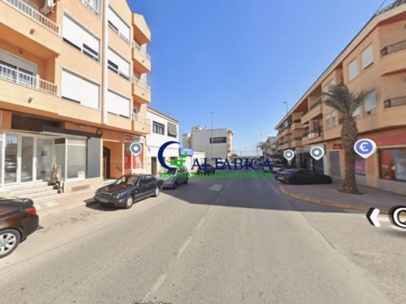 Imagen 1 de Piso en Venta en Montesinos