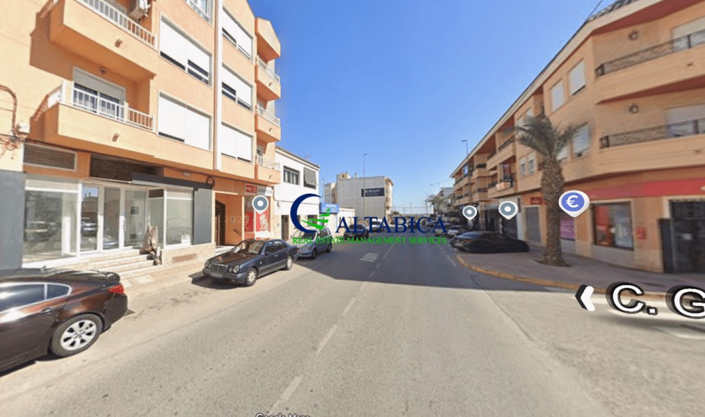 Imagen 1 de Piso en Venta en Montesinos