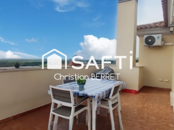 Imagen 3 de Exclusivo Ático con Terraza Panorámica de 30 m²