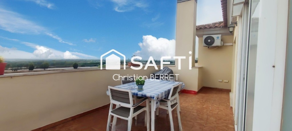 Imagen 3 de Exclusivo Ático con Terraza Panorámica de 30 m²