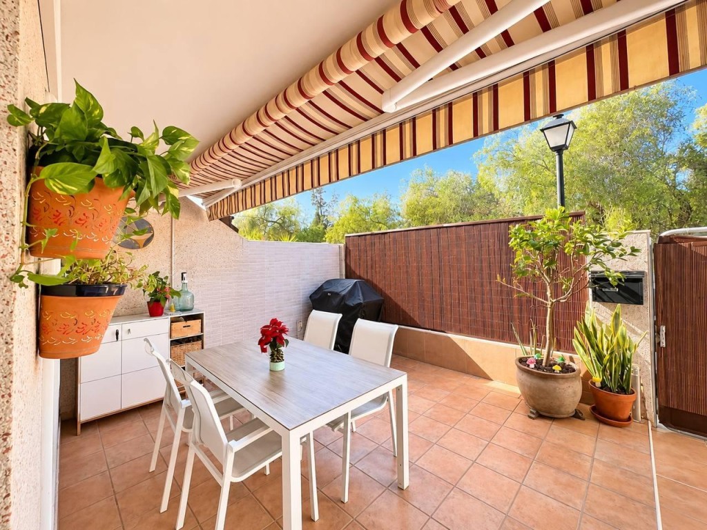 Imagen 1 de EXCLUSIVO BUNGALOW ADOSADO CON PISCINA